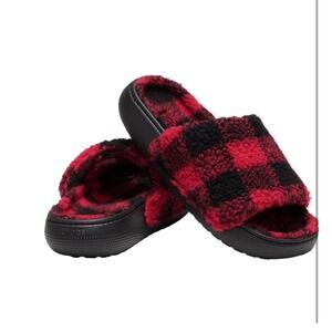 Crocs Classic Cozzzy Sandal Size 9 Red Black Buffalo Plaid Fuzzy Slides 210694